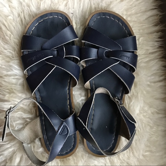 saltwater sandals size 7 womens
